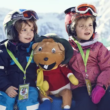 Children's ski lessons in the Ski School SERFAUS